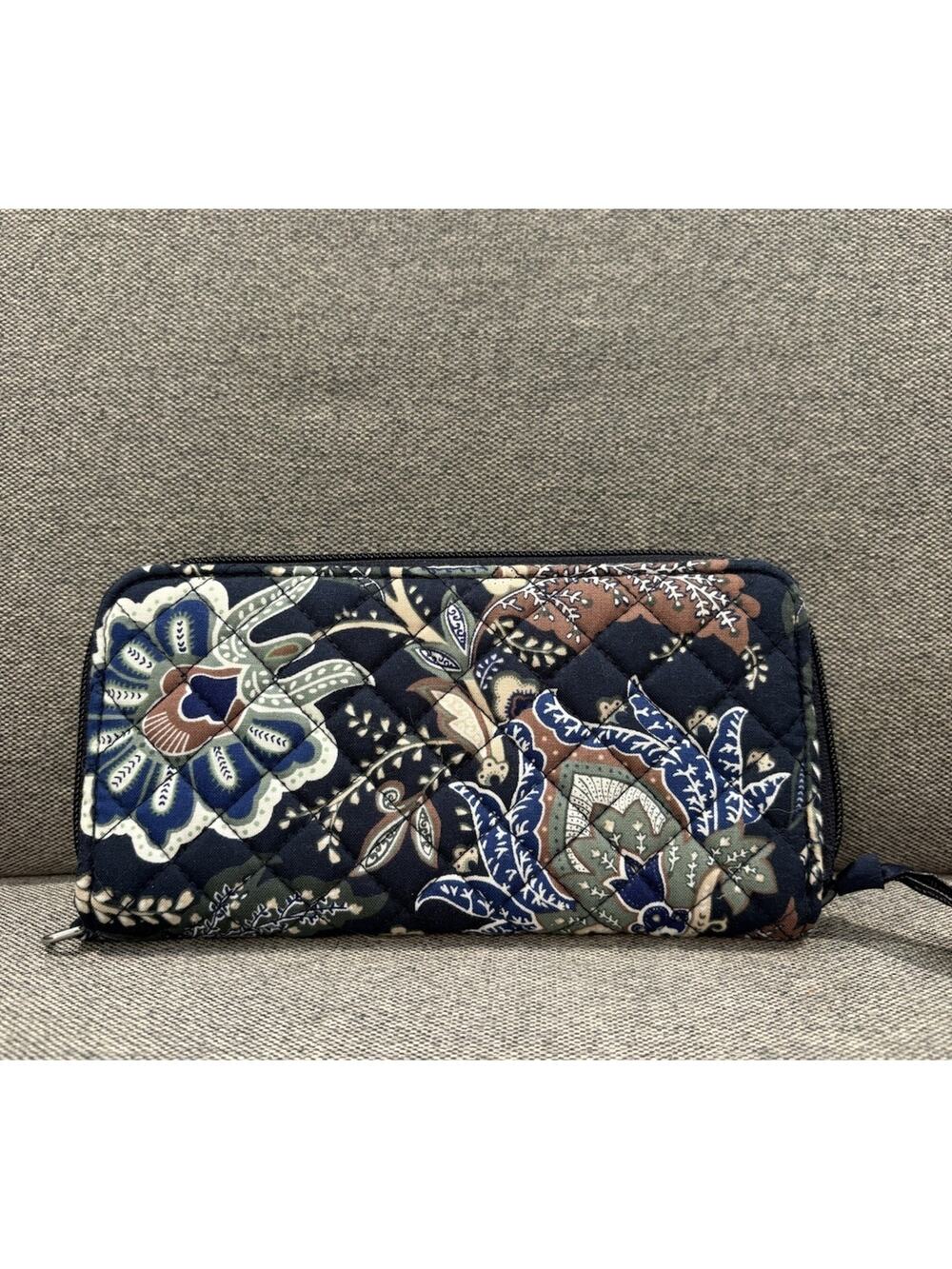 Vera Bradley Retired “Java Navy Camo” Wallet Zip Around Great Condition